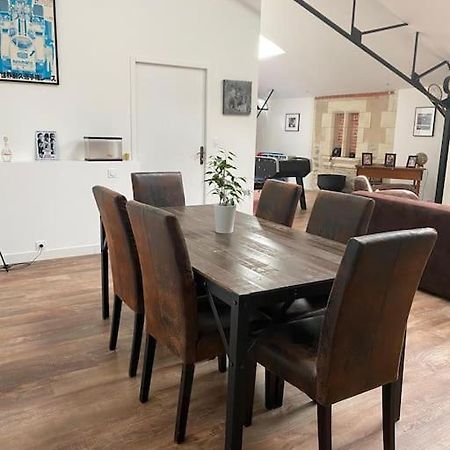 Loft Proche Centre Ville Hotes Habitant A L Etage لافال المظهر الخارجي الصورة